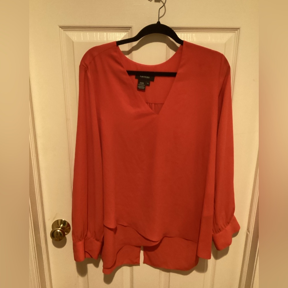 Karen Kane, Size XL, bright orange, V neck, cuff sleeve,